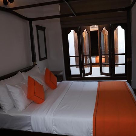 The Dutch Boutique Bed & Breakfast Galle Exterior photo