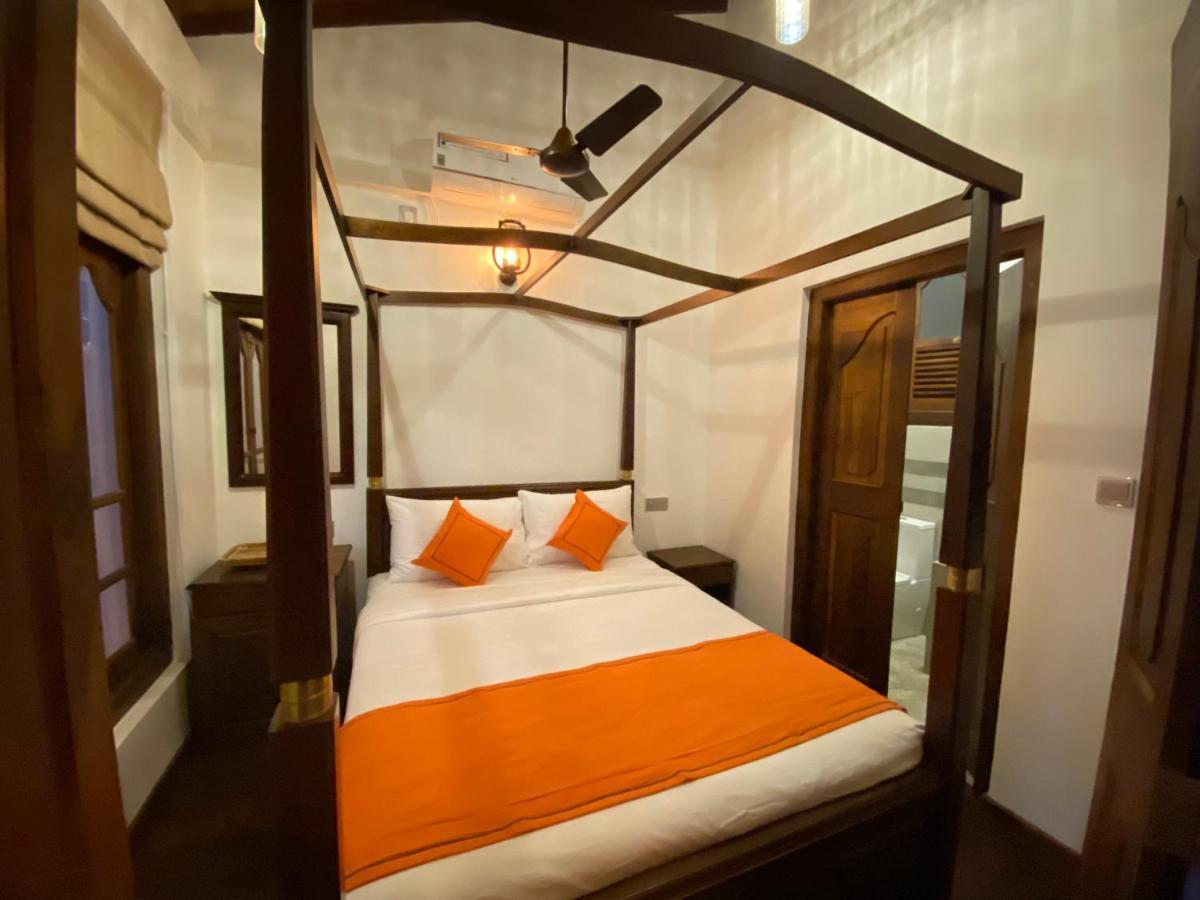 The Dutch Boutique Bed & Breakfast Galle Exterior photo